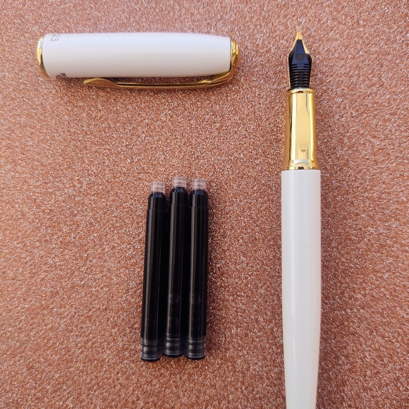 Fountain Pen - Picture 7 of 12